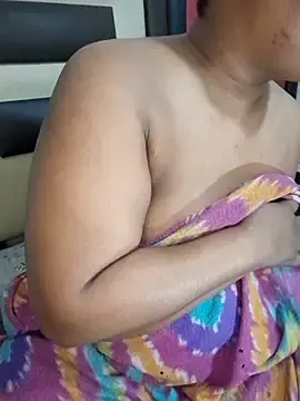 Stripchat Free Live Porn of OpulentVixen