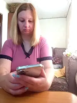 Stripchat Live Porn of BustyBlond
