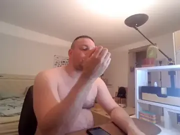 Stripchat Best live sex cam show of MilitaireDom