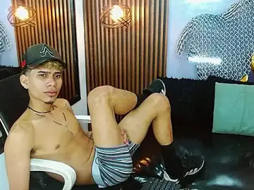 Stripchat Watch Live Sex Cams of Skinny_cute_Alyer