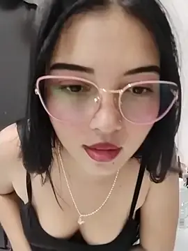 Stripchat Free Porn Cam of Valeria_allurin