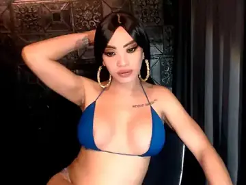 Stripchat Sex Cam of ASIANHOTTIE_69