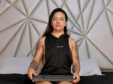 Stripchat Live Sex Cam of Allison_Owenns