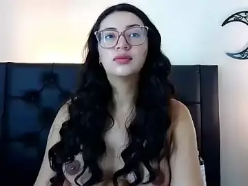 Stripchat Adult Webcam of EvoletFMK