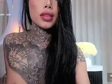Stripchat Live Sex of belllbonniie