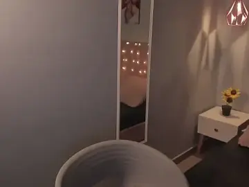 Stripchat Free Porn Cam of ryan_valentino