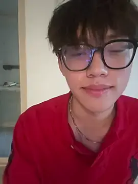 Stripchat Live Porn of Ethan_64724