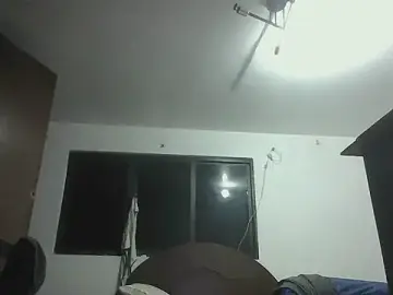 Stripchat Live Porn of _iluvatar_