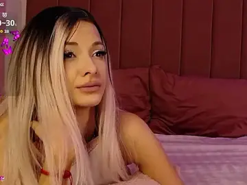Stripchat Free Porn Cam of PinkySparks