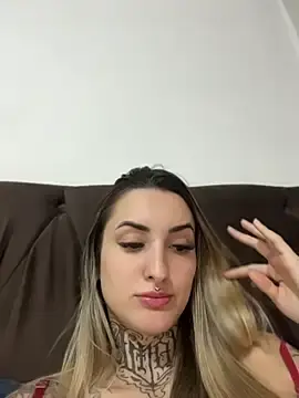 Stripchat Live Sex of hotskinny1