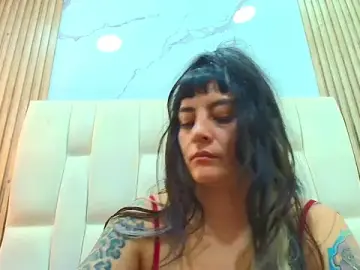 Stripchat Live Sex Cam of Naughty_Kittenm