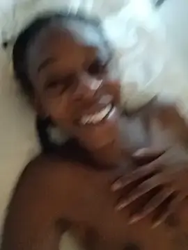 Stripchat Free Live Porn of Jasmine_FullsShine