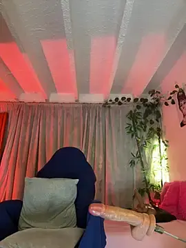 Stripchat Nude Webcam of lonely_shewolf