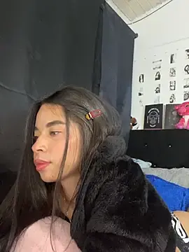 Stripchat Sex Cam of Milleradhara24