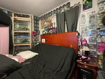 Stripchat Free Live Porn of saralaw22