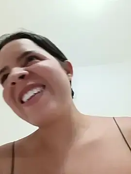 Stripchat Free Porn Cam of Julieth_hot-69