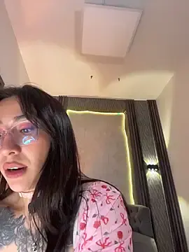 Stripchat Live Porn of emma_rouse69
