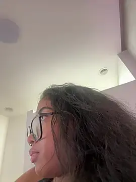 Stripchat Sex Cam of IamCrystal2