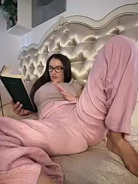 Stripchat Private Sex Chat of HotXMom_
