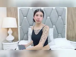 Xlovecam Live Porn of CarlaCorinas