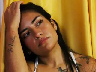 Xlovecam Best live sex cam show of EmmaSteele