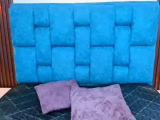 Xlovecam Sex Cam of JuneCute