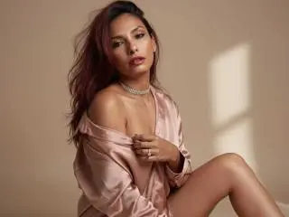 Xlovecam Sex Chat of RoxaneMoore