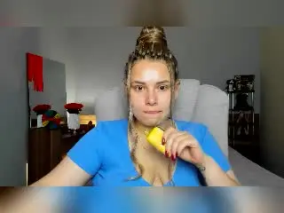 Xlovecam Free Live Porn of Niferttiti