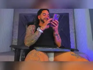 Xlovecam Free Porn Cam of DanteDimarco