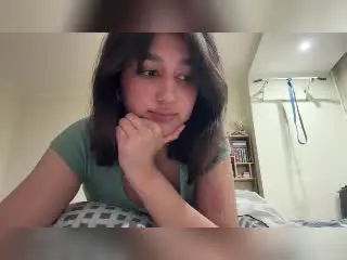 Xlovecam Free Live Porn of HeikeCarchi