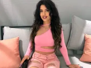 Xlovecam Watch Live Sex Cams of HeidiCandyx