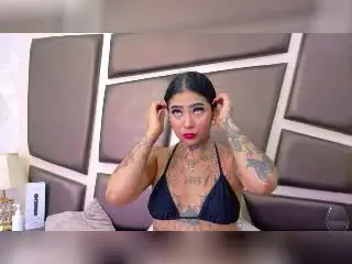 Xlovecam Free Live Porn of EmilieLake