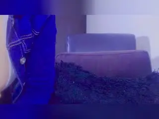 Xlovecam Adult Video Chat of MissGilliSquirty