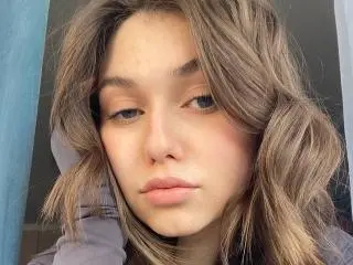 Xlovecam Free Live Porn of SalinaLabauve