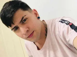 Xlovecam Nude Webcam of Sthefano