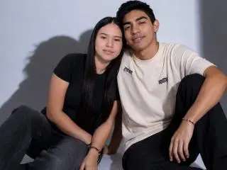 Xlovecam Adult Webcam of CloeAndJacob