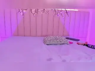 Xlovecam Watch Live Sex Cams of SecretLoversVIP