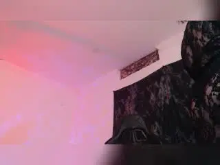 Xlovecam Live Sex Cam of SamanthaVenus