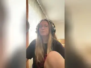 Xlovecam Free Live Porn of Meeranda