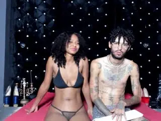Xlovecam Live Sex Cam of JeniferandBenn