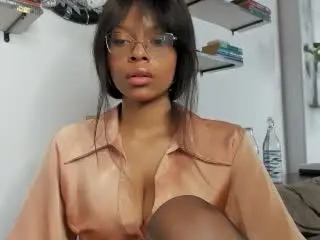 Xlovecam Live Sex Cam of Adouxrable