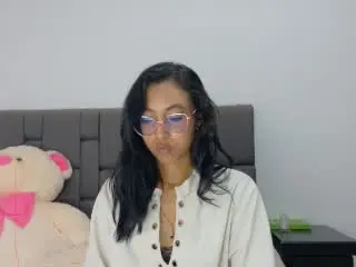 Xlovecam Free Live Porn of DaphneSpencer