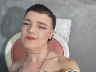 Xlovecam Sex Chat of HeidySumers