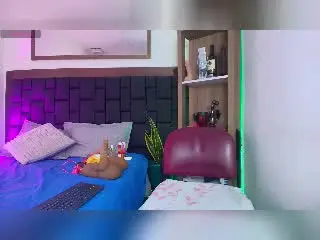 Xlovecam Private Sex Chat of EllenaBoobs