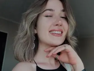 Xlovecam Free Porn Cam of CindyFantasy