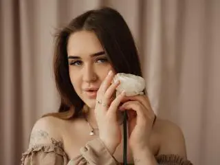 Xlovecam Free Live Porn of LauraHlot