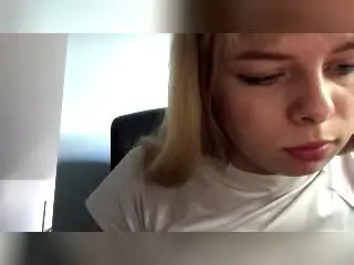 Xlovecam Private Sex Chat of NellieVanduyne