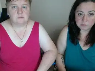 Xlovecam Adult Webcams of MollyAndJane