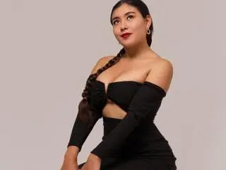 Xlovecam Free Porn Cam of HannaGoez