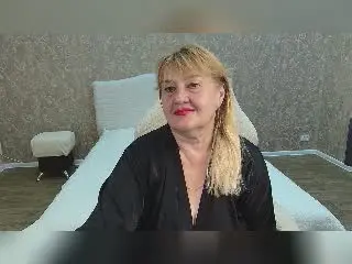 Xlovecam Adult Webcams of EmmaEllison